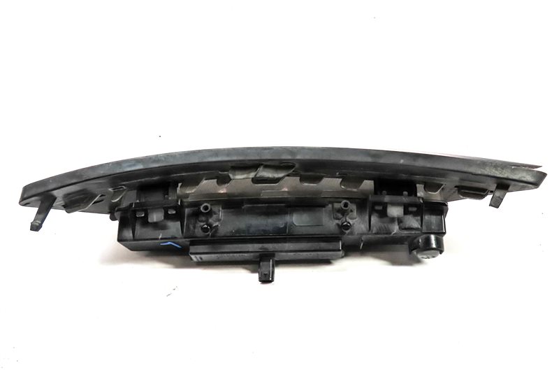 Thumbnail 6: 2013-2016 MERCEDES GL350 GL450 (X166) LEFT FRONT DRIVER DRL FOGLIGHT LAMP