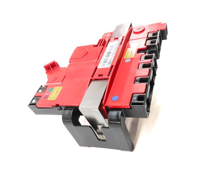 Thumbnail 4: 2014 BMW X3 (F25) 2.0L (N20) ENGINE POSITIVE POWER DISTRIBUTION PLATE