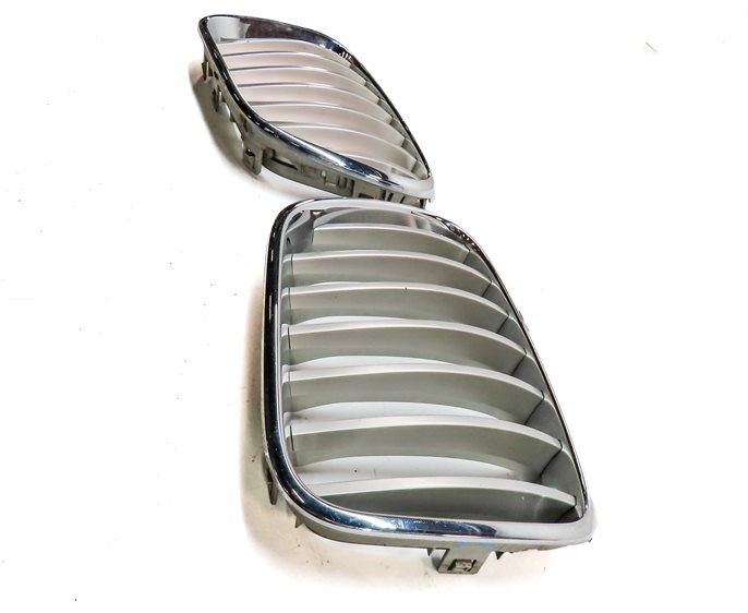 Thumbnail 4: 2013-2017 BMW X3 (F25) FRONT LEFT DRIVER GRILLE HOOD VENT TRIM 