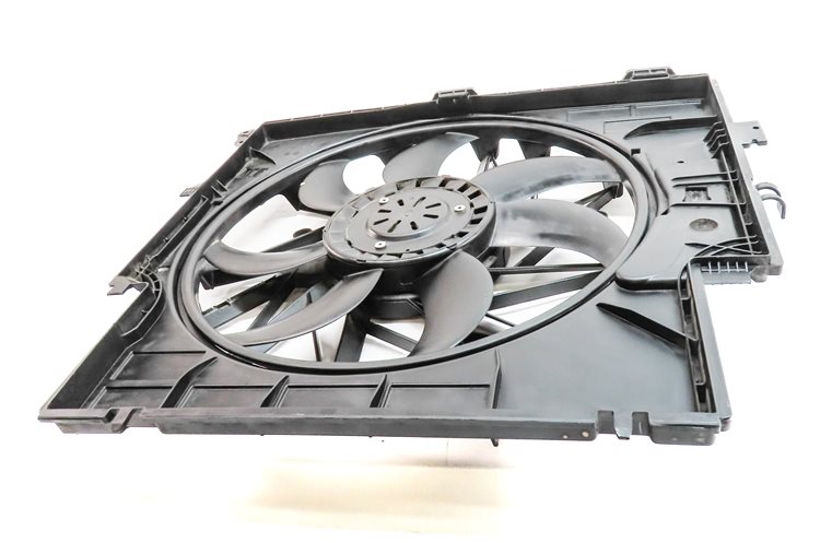 Thumbnail 2: 13-18 BMW X3 X4 (F25 F26) 2.0L N20 TURBO ENGINE RADIATOR COOLING FAN w/ SHROUD
