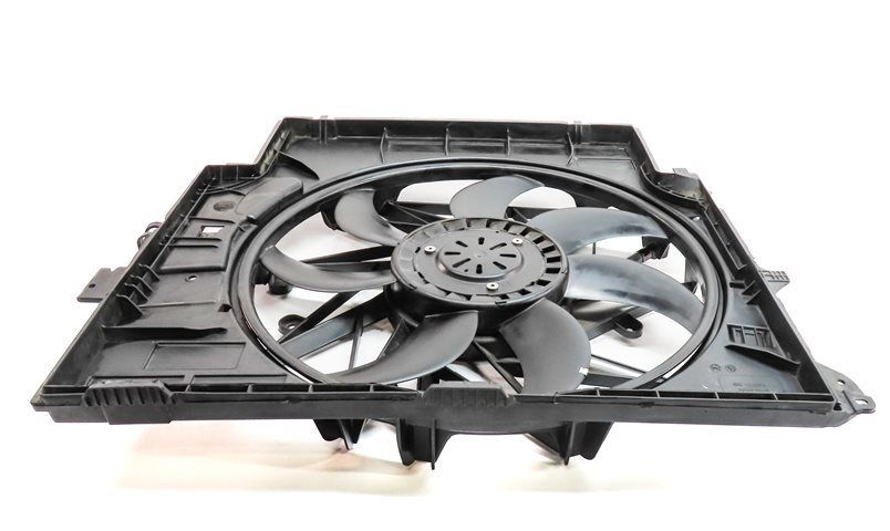Thumbnail 5: 13-18 BMW X3 X4 (F25 F26) 2.0L N20 TURBO ENGINE RADIATOR COOLING FAN w/ SHROUD