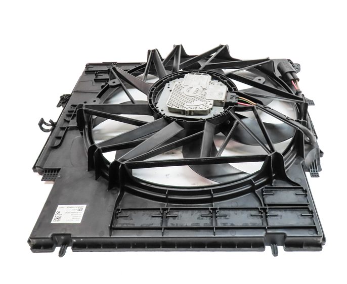Thumbnail 6: 13-18 BMW X3 X4 (F25 F26) 2.0L N20 TURBO ENGINE RADIATOR COOLING FAN w/ SHROUD