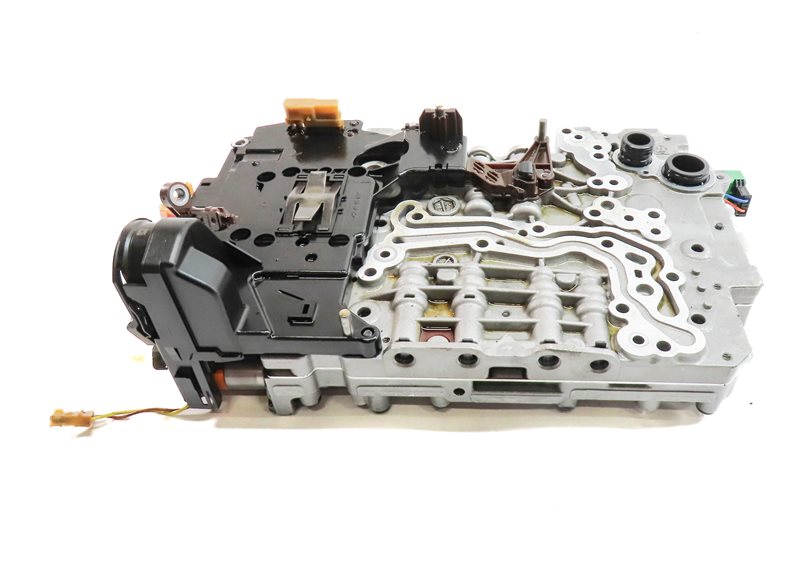 Thumbnail 5: 14 BMW 328i 328iGT X3 (F25 F30 F34) 2.0L 8HP45 AUTOMATIC TRANSMISSION VALVE BODY