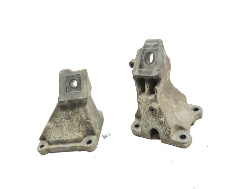 Thumbnail 2: 16 RANGE ROVER SPORT (L494) 3.0L SUPER ENGINE MOTOR SUPPORT MOUNT BRACKET SET/2