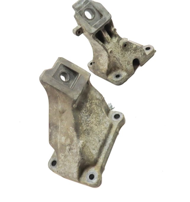 Thumbnail 4: 16 RANGE ROVER SPORT (L494) 3.0L SUPER ENGINE MOTOR SUPPORT MOUNT BRACKET SET/2