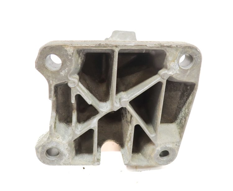 Thumbnail 6: 16 RANGE ROVER SPORT (L494) 3.0L SUPER ENGINE MOTOR SUPPORT MOUNT BRACKET SET/2