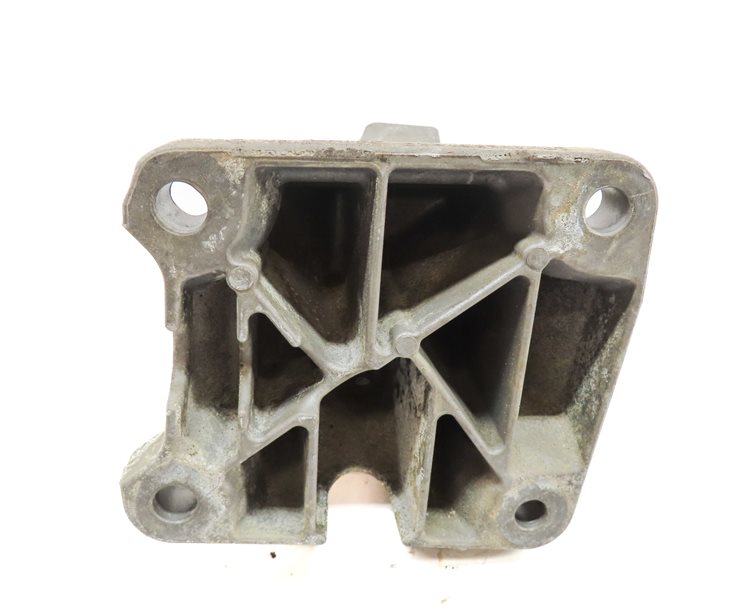 Thumbnail 7: 16 RANGE ROVER SPORT (L494) 3.0L SUPER ENGINE MOTOR SUPPORT MOUNT BRACKET SET/2