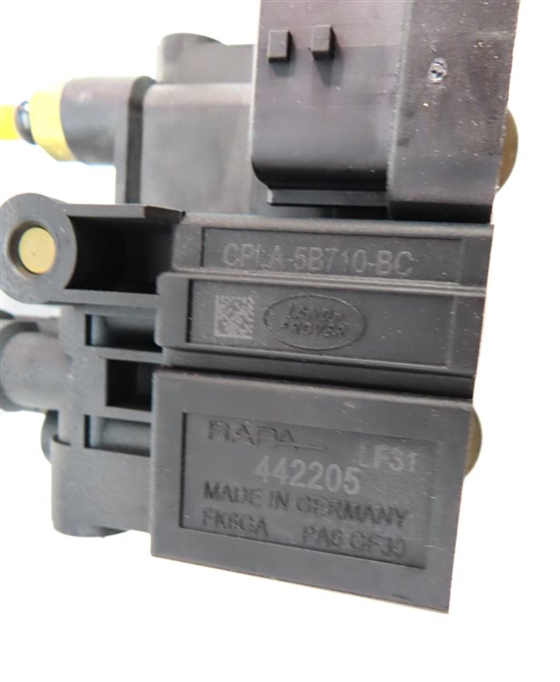 Thumbnail 7: 2016 RANGE ROVER SPORT (L494) AIR SUSPENSION RELIEF SOLENOID VALVE BLOCK