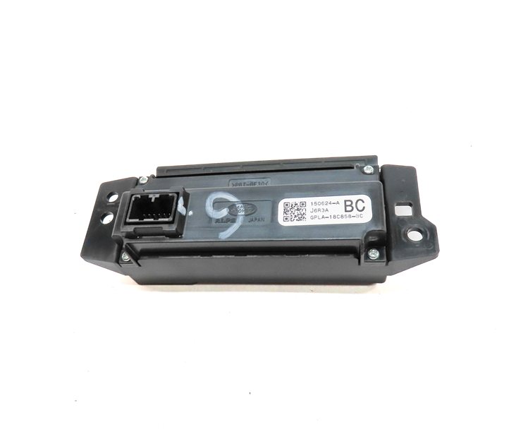 Thumbnail 2: 2016 RANGE ROVER SPORT (L494) CENTER DASH LEFT TOUCH SCREEN CONTROL MODULE