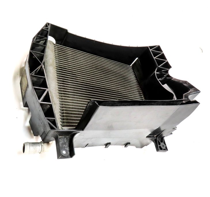 Thumbnail 3: 13-20 ROVER SPORT DISCOVERY (L405 L462 L494) LEFT AUXILIARY RADIATOR & BRACKET