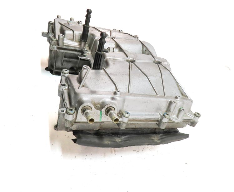 Thumbnail 3: 13-20 LAND LR4 RANGE ROVER SPORT DISCOVERY VELAR 3.0L UPPER AIR INTAKE MANIFOLD