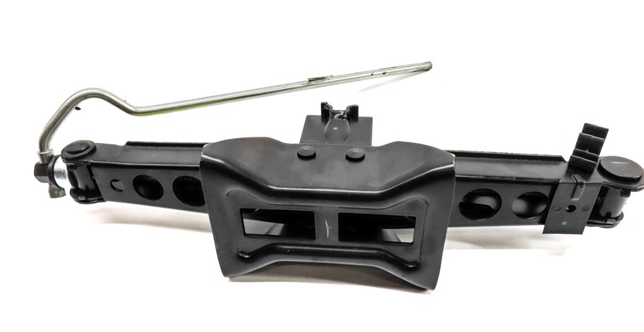 Thumbnail 9: 15-23 LAND ROVER DISCOVERY SPORT L550 TIRE SCISSOR JACK w/ TOW EYE & LUG WRENCH