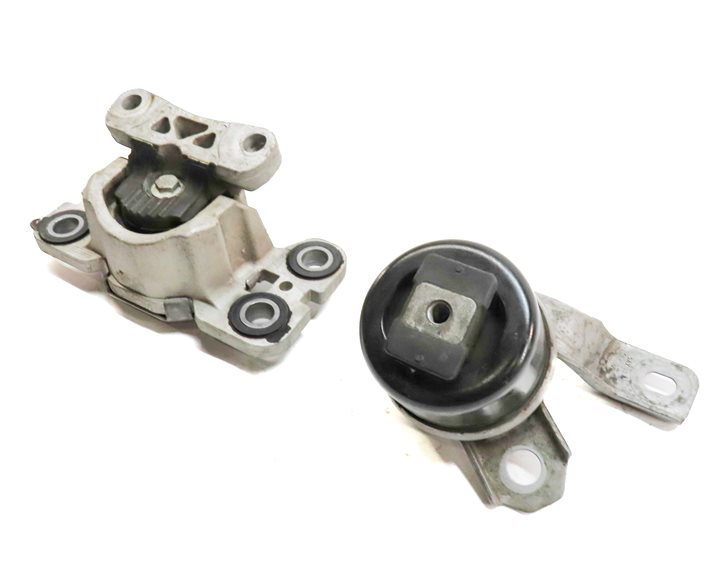 Thumbnail 1: 2017 LAND ROVER DISCOVERY SPORT (L550) 2.0L ENGINE MOTOR SUPPORT MOUNT SET/2