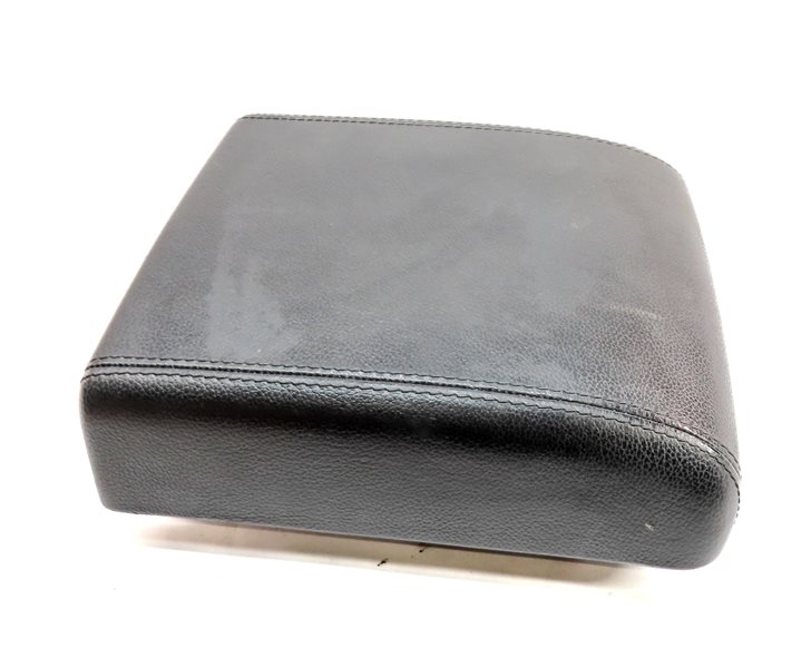 Thumbnail 3: 2015-2019 LAND ROVER DISCOVERY SPORT (L550) CENTER CONSOLE ARMREST LID (034DU)