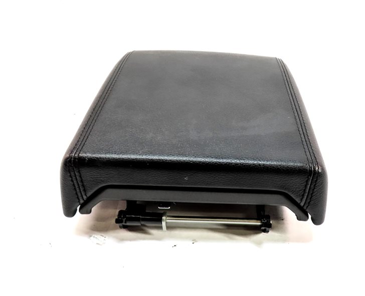 Thumbnail 4: 2015-2019 LAND ROVER DISCOVERY SPORT (L550) CENTER CONSOLE ARMREST LID (034DU)