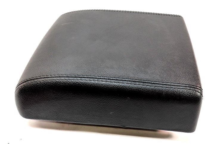 Thumbnail 5: 2015-2019 LAND ROVER DISCOVERY SPORT (L550) CENTER CONSOLE ARMREST LID (034DU)