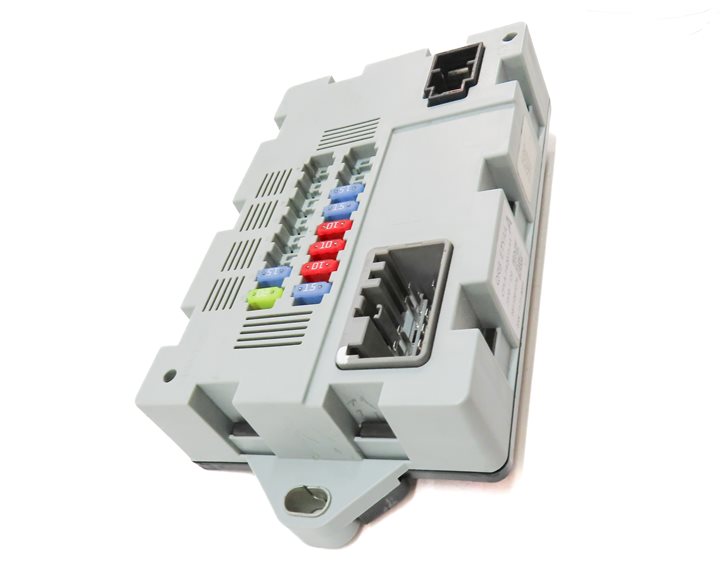 Thumbnail 3: 2017 LAND ROVER DISCOVERY SPORT (L550) 2.0L CABIN FUSE RELAY PANEL BOX