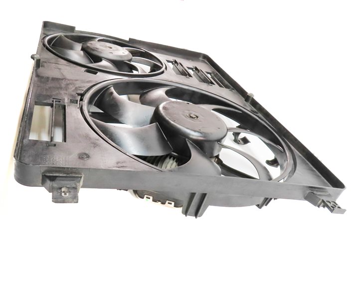 Thumbnail 3: 12-17 LR2 DISCOVERY SPORT RANGE ROVER EVOQUE L550 RADIATOR COOLING FAN & SHROUD