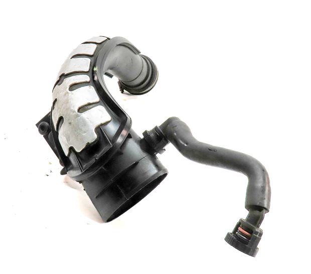 Thumbnail 4: 2017 LAND ROVER DISCOVERY SPORT (L550) 2.0L ENGINE AIR INTAKE HOSE PIPE DUCT