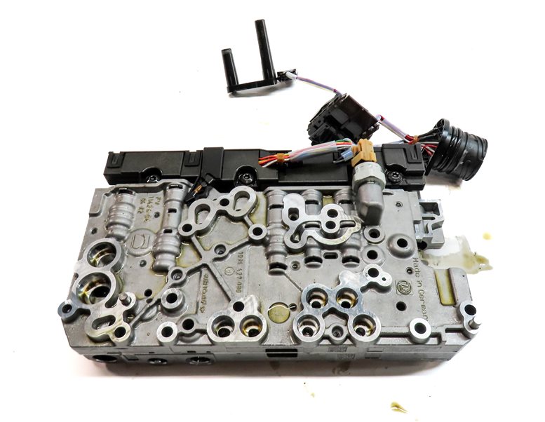 Thumbnail 5: 2014-2017 EVOQUE DISCOVERY SPORT (L538 L550) 9HP-48 AUTO TRANSMISSION VALVE BODY