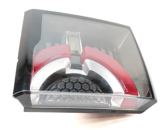 Thumbnail 5: 2015-2019 LAND ROVER DISCOVERY SPORT (L550) LEFT REAR INNER TAILLIGHT LIGHT LAMP