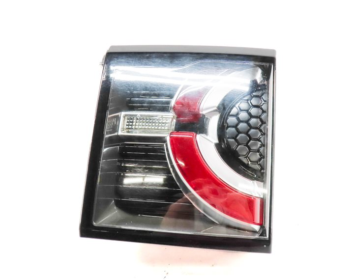 Thumbnail 3: 15-19 LAND ROVER DISCOVERY SPORT (L550) RIGHT REAR INNER TAILLIGHT LIGHT LAMP
