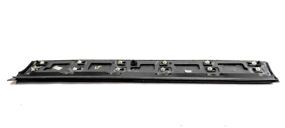 Thumbnail 7: 2015-2019 LAND ROVER DISCOVER SPORT (L550) FRONT LEFT DRIVER DOOR MOULDING TRIM