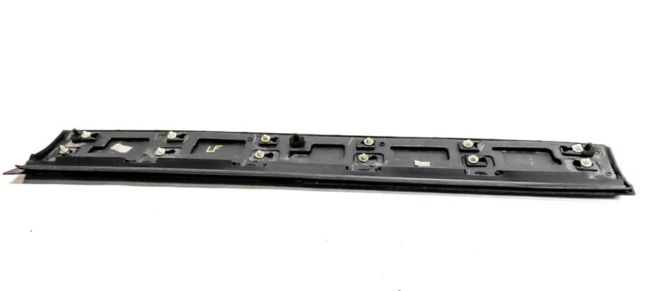 Thumbnail 8: 2015-2019 LAND ROVER DISCOVER SPORT (L550) FRONT LEFT DRIVER DOOR MOULDING TRIM