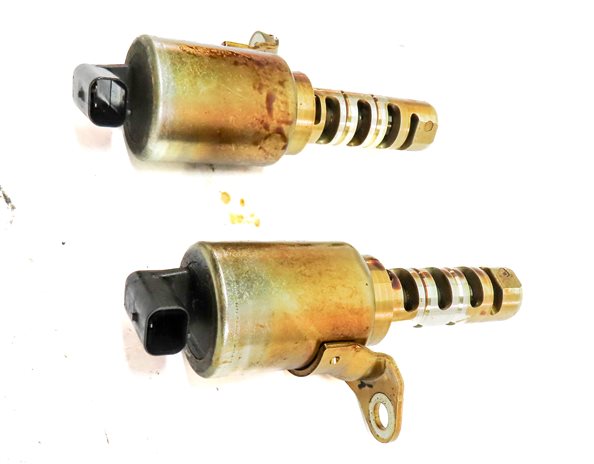 Thumbnail 4: 2016 ROVER DISCOVERY SPORT (L550) 2.0L VVT VARIABLE VALVE TIMING SOLENOID SET/2