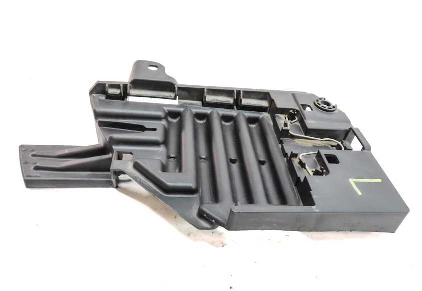 Thumbnail 5: 2016 LAND ROVER DISCOVERY SPORT (L550) FRONT LEFT DRIVER HEADLIGHT MOUNT BRACKET