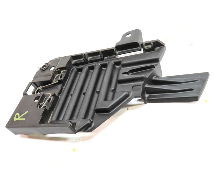 Thumbnail 2: 2016 ROVER DISCOVERY SPORT (L550) FRONT RIGHT PASSENGER HEADLIGHT MOUNT BRACKET