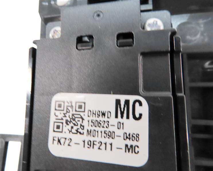 Thumbnail 10: 16 ROVER DISCOVERY SPORT L550 FRONT CENTER DASH INFO SCREEN TRIM CONTROL PANEL