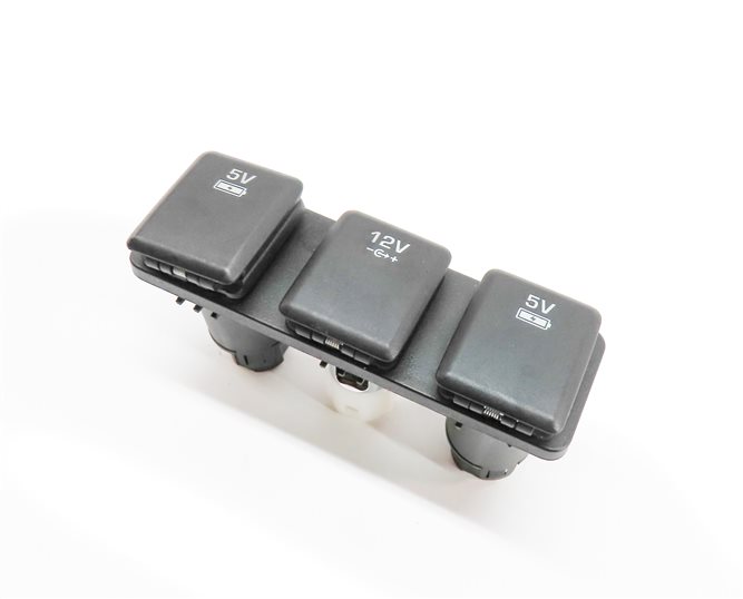 Thumbnail 1: 2016 LAND ROVER DISCOVERY SPORT (L550) USB 12V POWER SOCKET PLUG PANEL