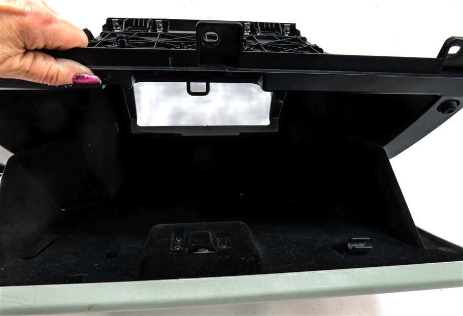 Thumbnail 10: 15-16 RANGE ROVER DISCOVERY SPORT L550 FRONT RIGHT GLOVEBOX ASSEMBLY 