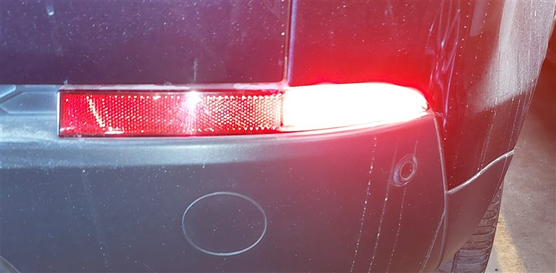Thumbnail 2: 15-19 LAND ROVER DISCOVERY SPORT (L550) RIGHT REAR BUMPER TAILLIGHT LIGHT LAMP