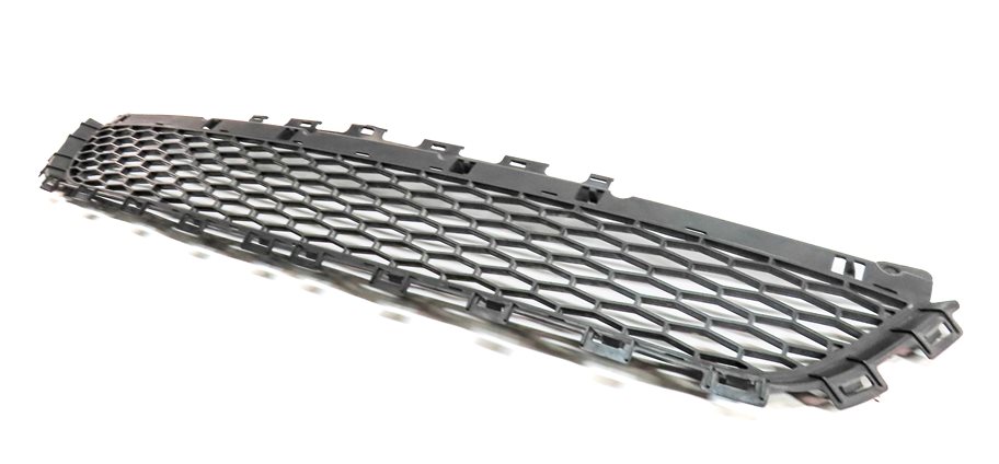 2016 LAND ROVER DISCOVERY SPORT (L550) FRONT LOWER BUMPER AIR VENT GRILLE TRIM