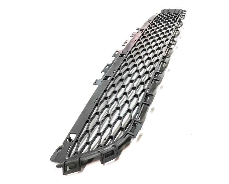 Thumbnail 4: 2016 LAND ROVER DISCOVERY SPORT (L550) FRONT LOWER BUMPER AIR VENT GRILLE TRIM