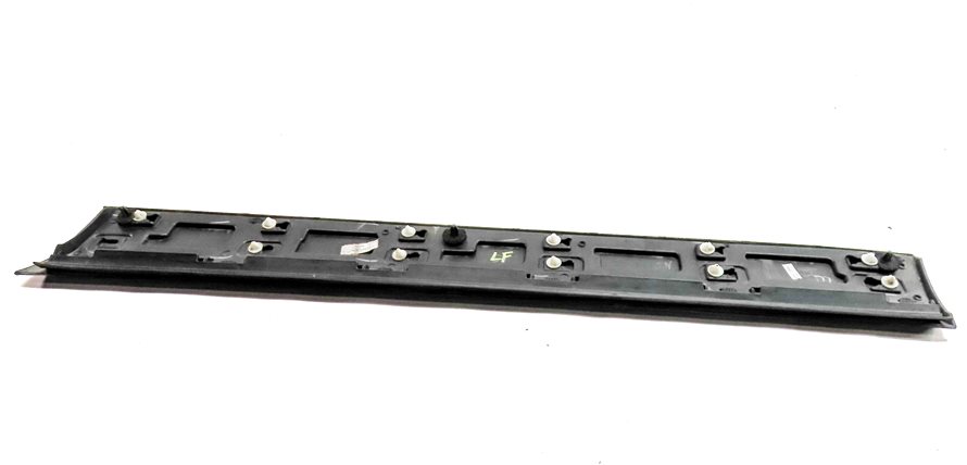 Thumbnail 6: 2015-2019 LAND ROVER DISCOVER SPORT (L550) FRONT LEFT DRIVER DOOR MOULDING TRIM