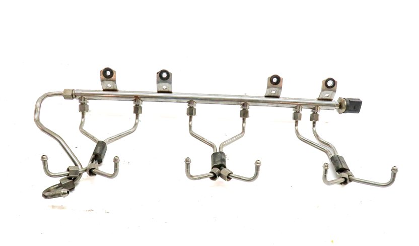 Thumbnail 2: 2014 BMW 640XI GRAN COUPE (F06) 3.0L (N55) ENGINE FUEL INJECTOR RAIL w/ LINES