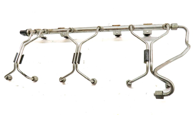 Thumbnail 6: 2014 BMW 640XI GRAN COUPE (F06) 3.0L (N55) ENGINE FUEL INJECTOR RAIL w/ LINES