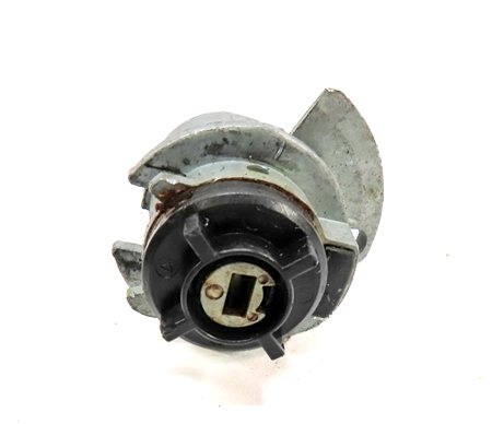 Thumbnail 6: 2014 BMW 640XI GRAN COUPE (F06) FRONT DRIVER DOOR HANDLE LOCK CYLINDER w/ KEY