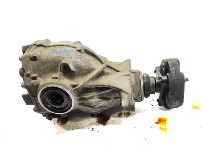 Thumbnail 2: 11-19 BMW 528i 535i 640i (F10 F12) REAR DIFFERENTIAL GEAR CARRIER (3.23 RATIO)
