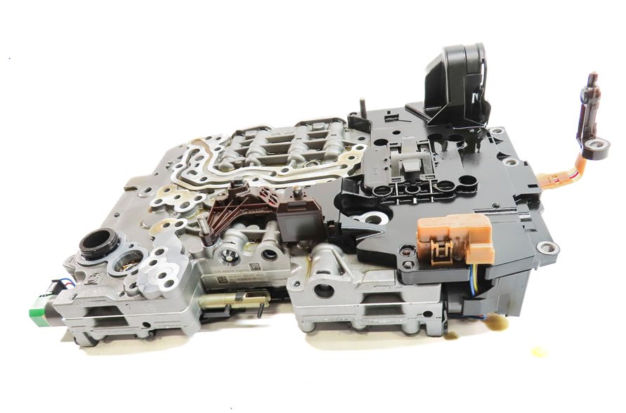 Thumbnail 2: 2013-2015 BMW 640i 740i F01 F06 AWD 8 SPEED AUTOMATIC TRANSMISSION VALVE BODY