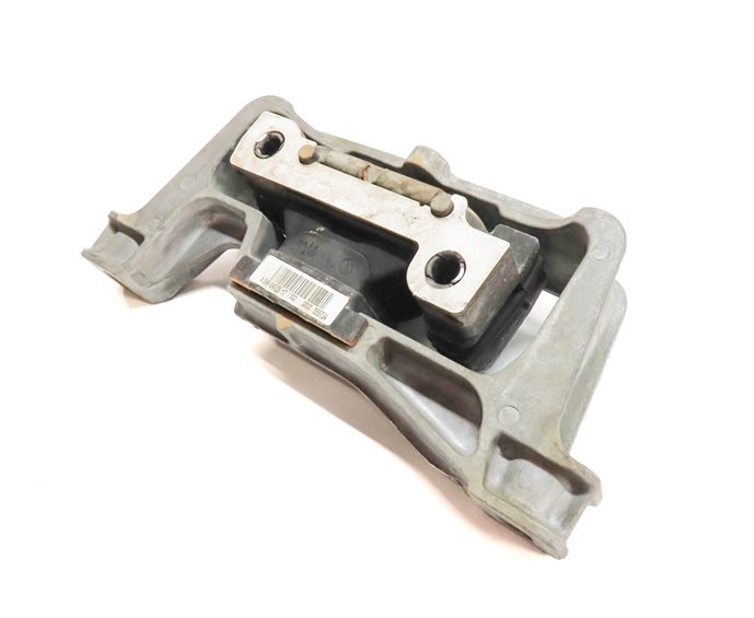 2014 MERCEDES CLA250 (C117) 2.0L (M270) RIGHT ENGINE MOTOR SUPPORT MOUNT
