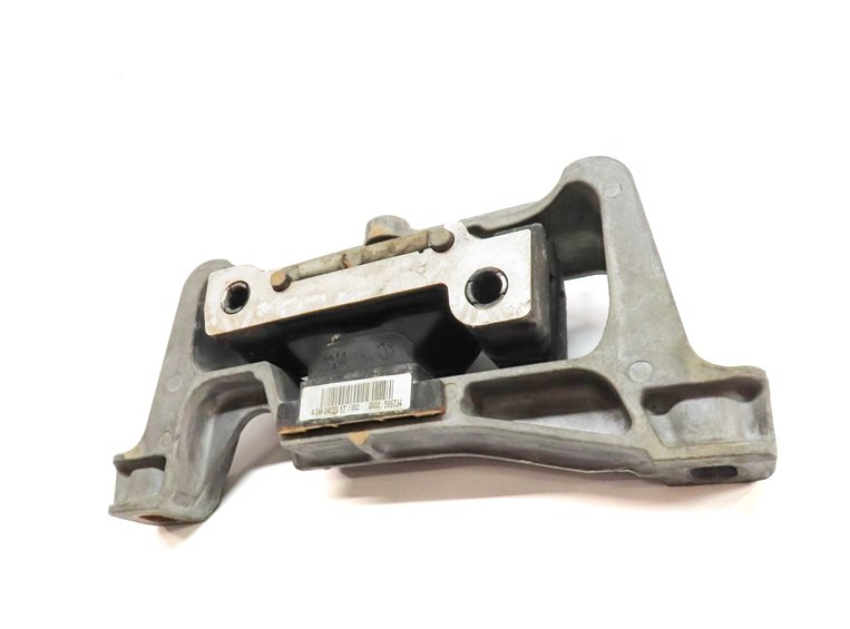 Thumbnail 2: 2014 MERCEDES CLA250 (C117) 2.0L (M270) RIGHT ENGINE MOTOR SUPPORT MOUNT