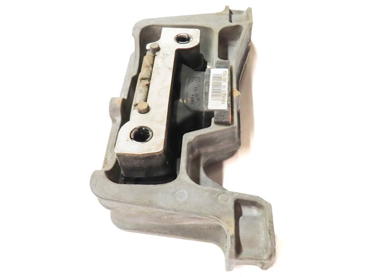 Thumbnail 4: 2014 MERCEDES CLA250 (C117) 2.0L (M270) RIGHT ENGINE MOTOR SUPPORT MOUNT