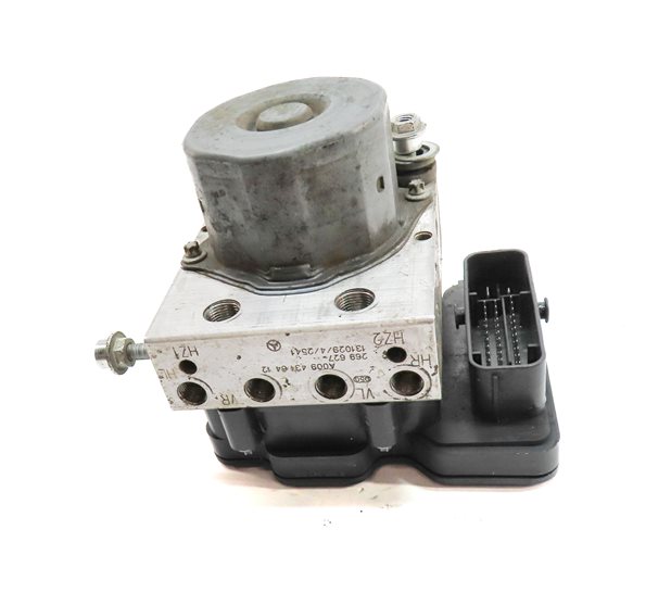 Thumbnail 2: 2014-2019 MERCEDES B250 CLA250 (C117 W117 W246) ESP ABS BRAKE PUMP w/ MODULE