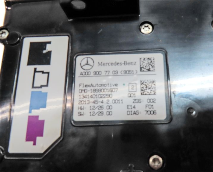 Thumbnail 9: 2014 MERCEDES CLA250 (C117) FRONT INTERIOR OVERHEAD DOME MAP LIGHT LAMP (Black)
