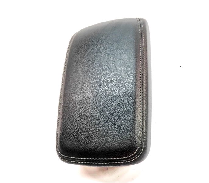 Thumbnail 2: 14-19 MERCEDES B250e CLA45 CLA250 C117 FRONT CENTER CONSOLE ARM REST LID (Black)
