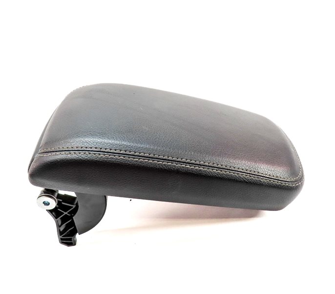 Thumbnail 4: 14-19 MERCEDES B250e CLA45 CLA250 C117 FRONT CENTER CONSOLE ARM REST LID (Black)